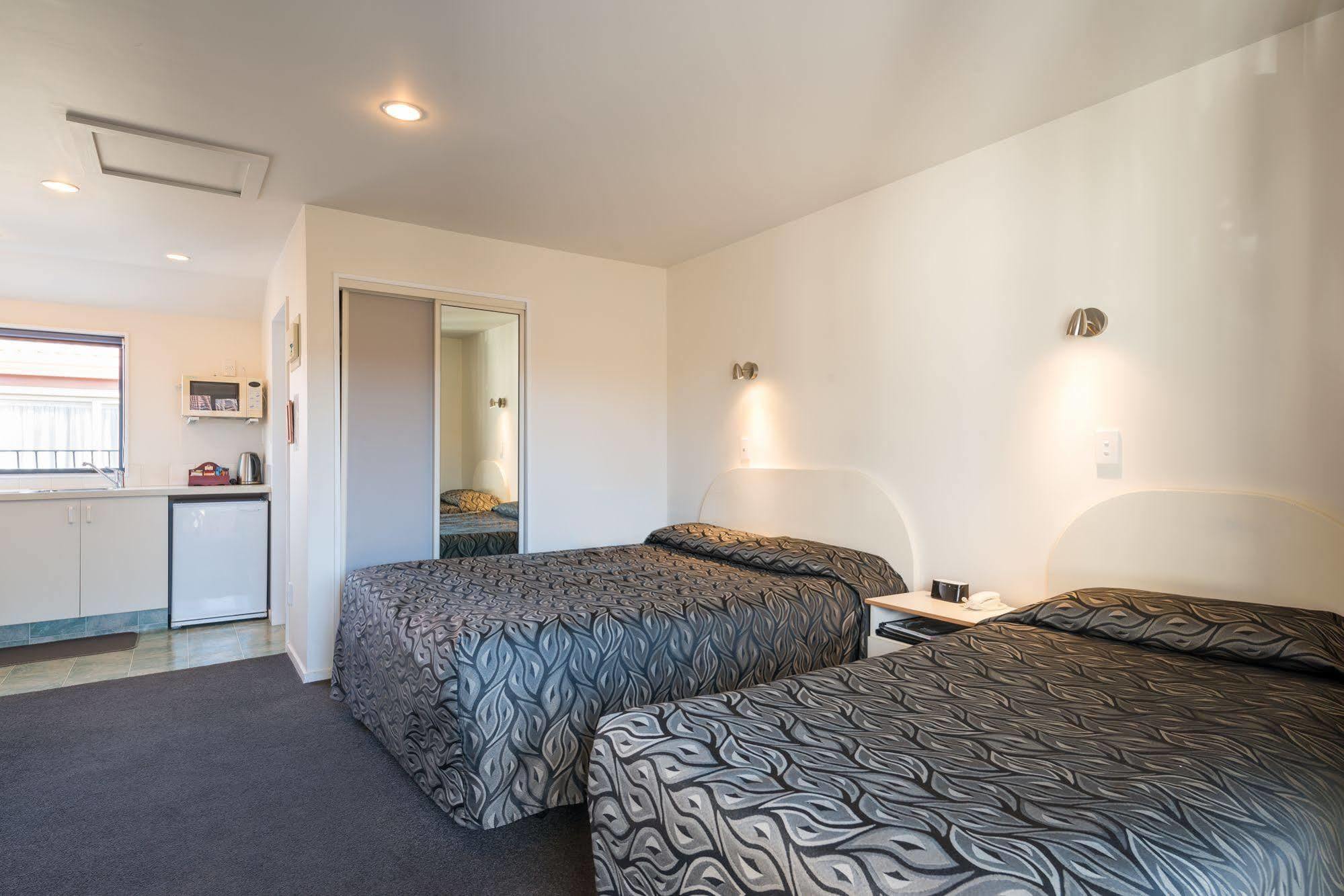Annabelle Court Motel Christchurch Eksteriør bilde