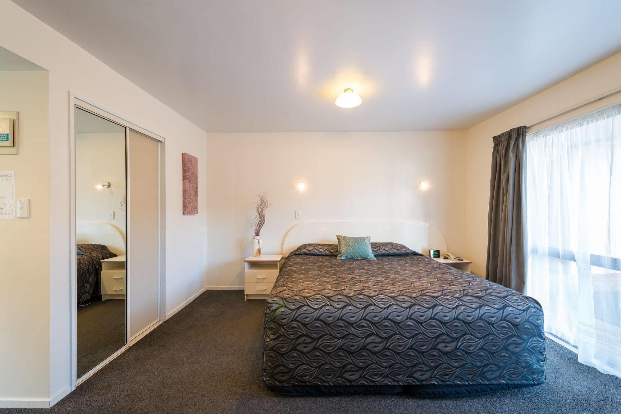 Annabelle Court Motel Christchurch Eksteriør bilde